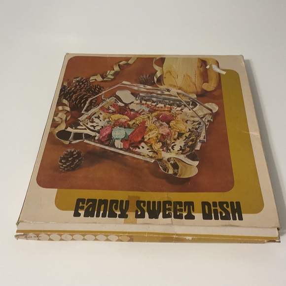 VTG Silver Tone Serving Tray with Folding Handles Chrome - Picture 3 of 10